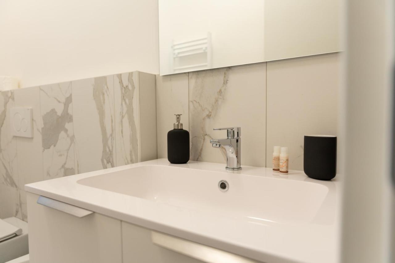 Apartamento 15Min Metro Duomo - Rho Fiera - Skyscraper Kitchen Milán Exterior foto